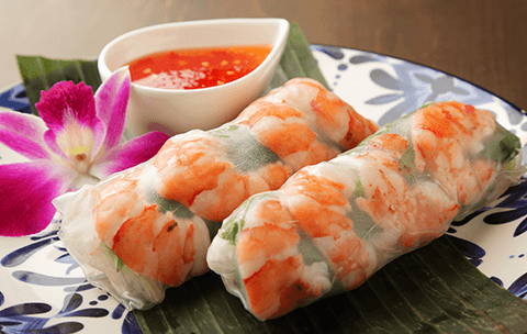 スパイスマーケット 現地から直輸入したスパイスや調味料を使用した本格アジア料理のお店。店内は本場タイをイメージ。ゆっくりくつろげる個室もあります!