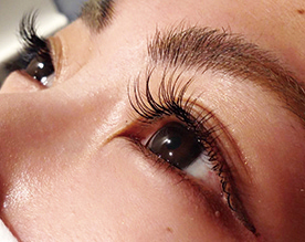 まつ毛エクステで理想の目元に♪ 通常価格7,020円→4,320円