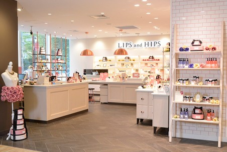 【各日20名様限定】LIPS and HIPS ハッピーメイク体験会 1F LIPS and HIPS