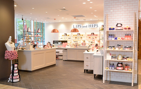 【各日20名様限定】LIPS and HIPS ハッピーメイク体験会 1F LIPS and HIPS